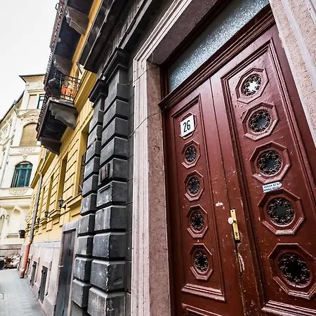 Urbana Hipster Downtown شقة