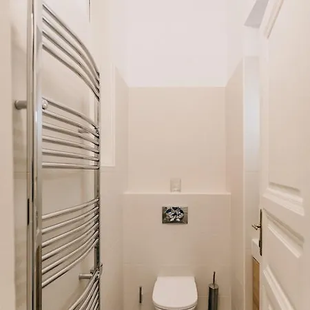 公寓 布达佩斯市中心乌尔班纳希布斯特公寓 布达佩斯